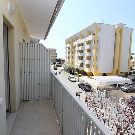 Cozy Flat 80mt From The Apartment Bibione